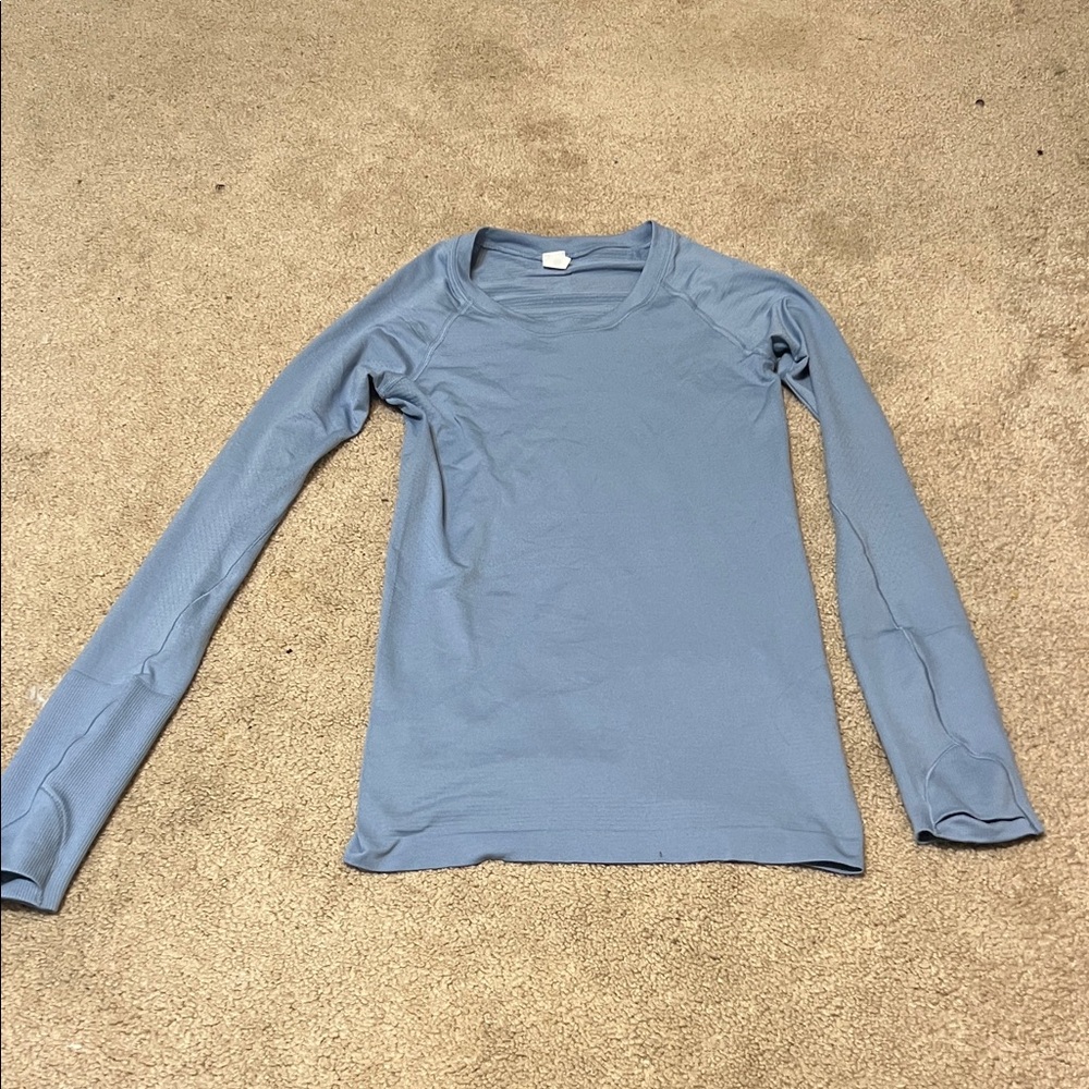 lulu swiftly tech light blue size 2